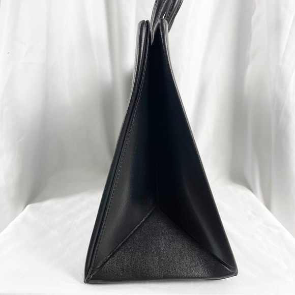 Off-White c/o Virgil Abloh Medium Binder Clip Leather Graphic Box Bag Black - Picture 5 of 14